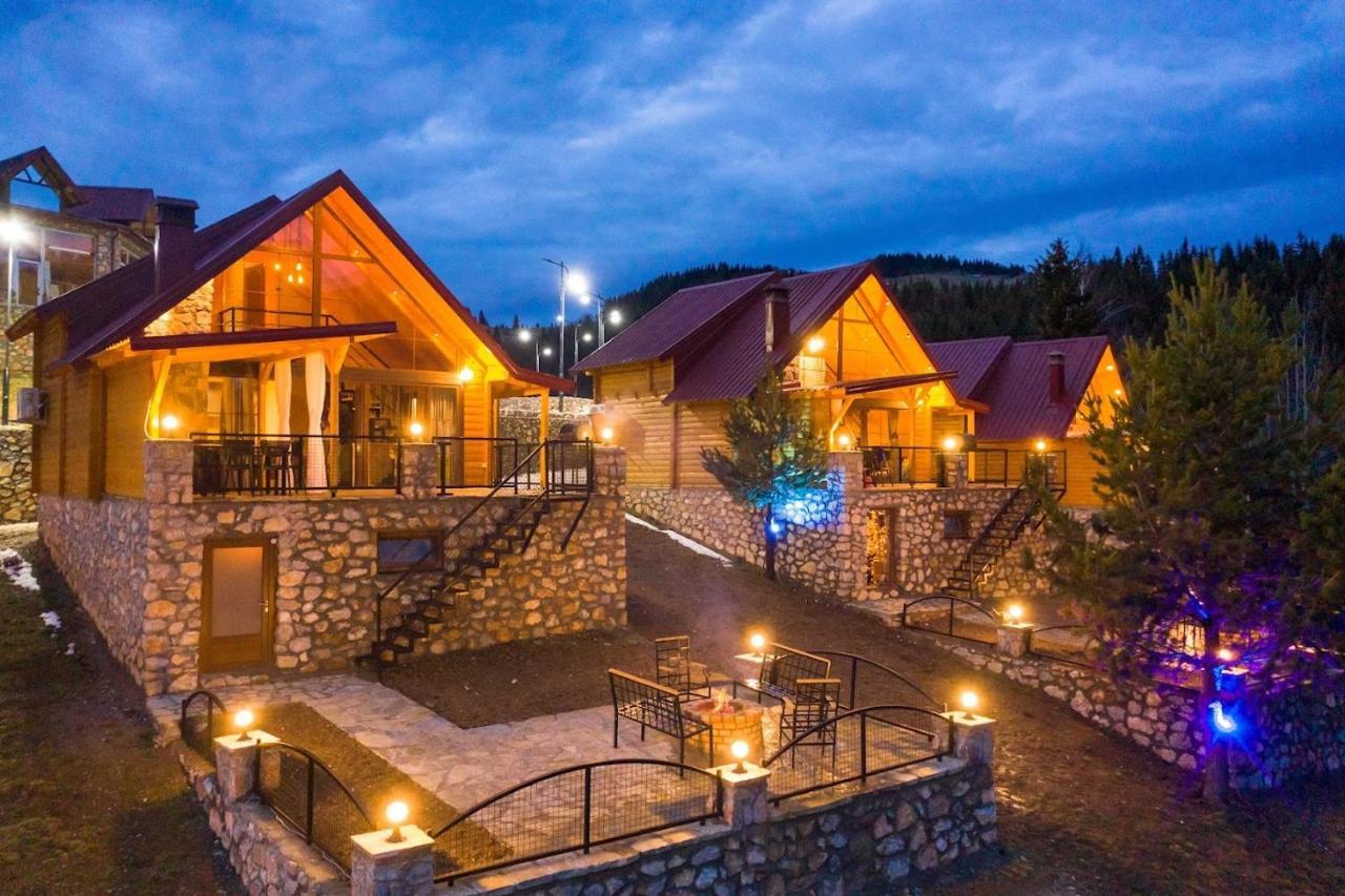Malesia Eko Resort Peć Eksteriør billede