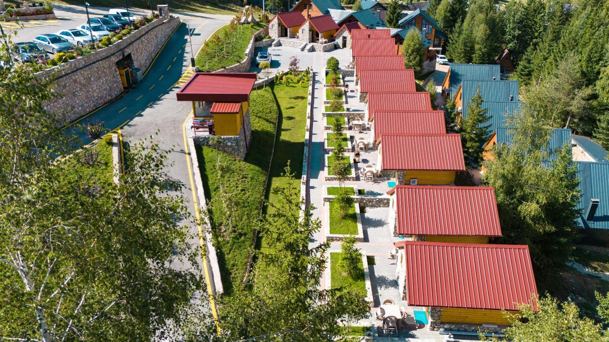 Malesia Eko Resort Peć Eksteriør billede