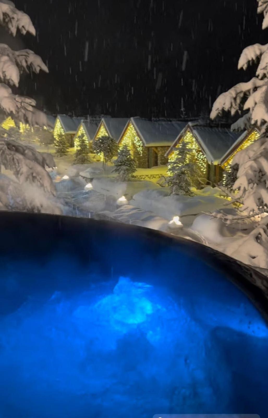 Malesia Eko Resort Peć Eksteriør billede